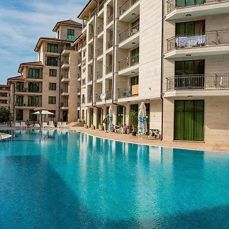 Destination Bulgaria 2000 Amadeus Lux Summer Private * サニービーチ